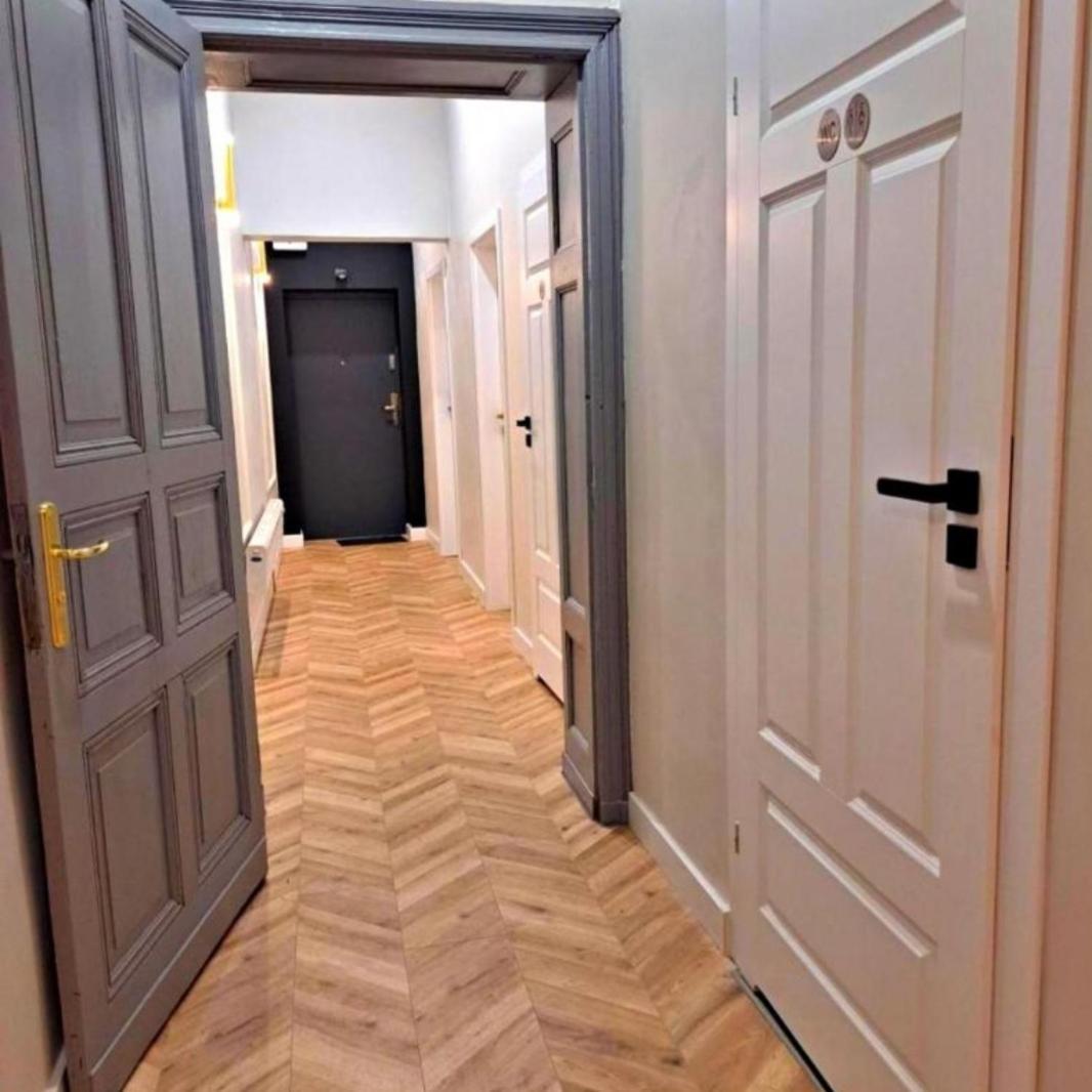Kopernik Premium Rooms Apartment Torun Exterior photo